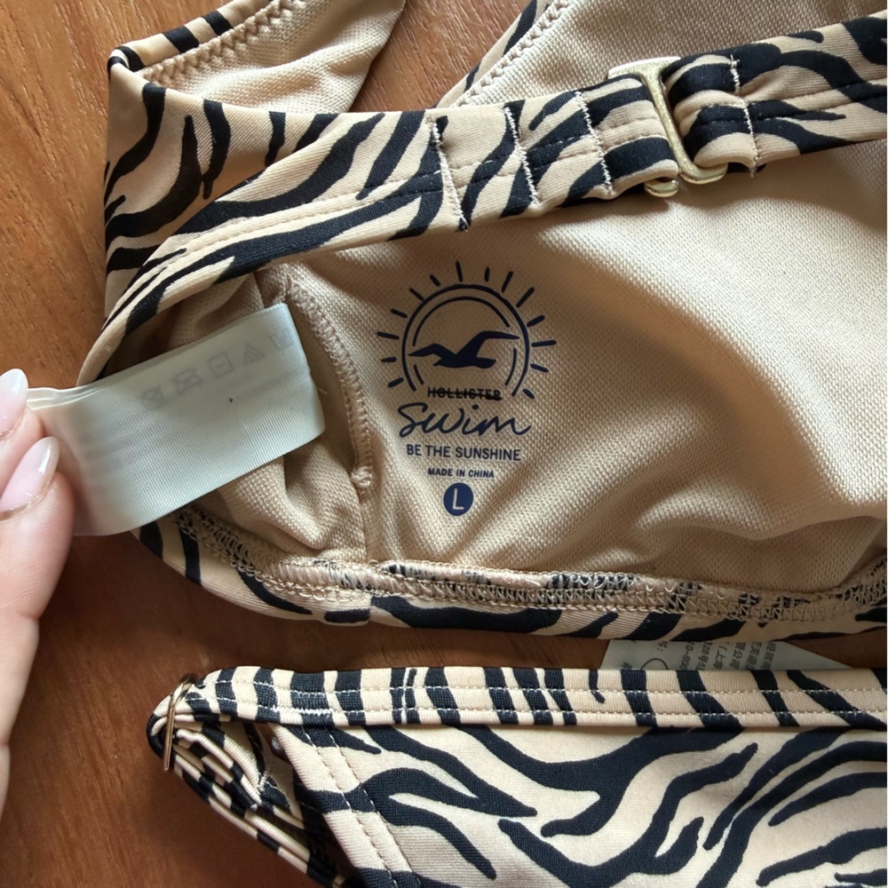 Hollister Black and Cream Zebra Bikini - Picture 7 of 7